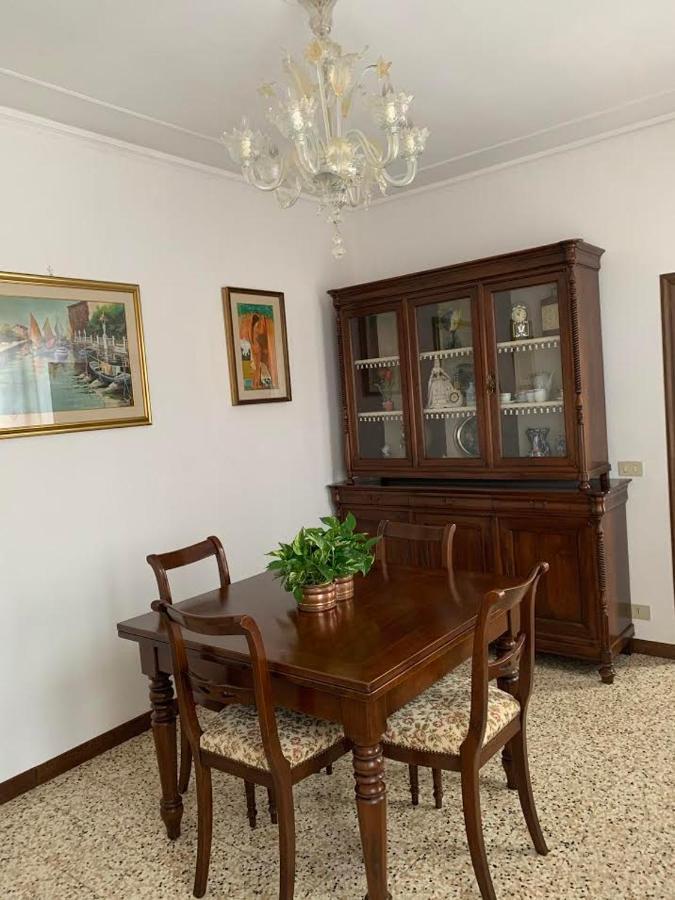 Appartamento Damiana Veneza Exterior foto