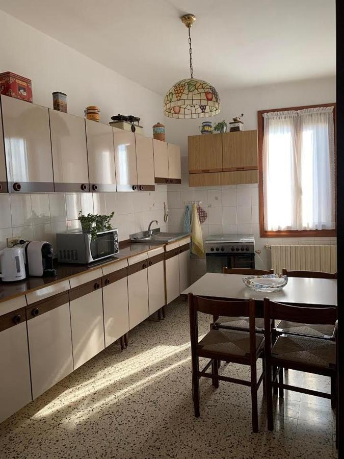 Appartamento Damiana Veneza Exterior foto